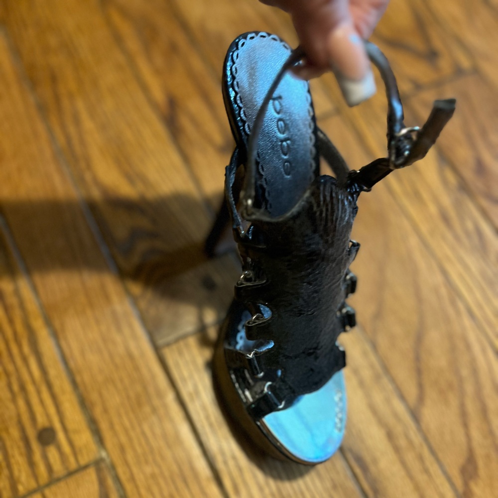 Bebe sandals